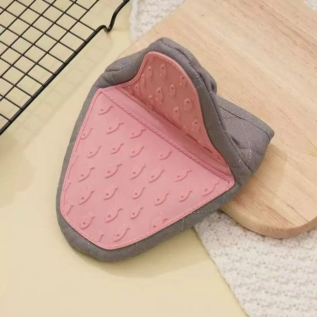 Fish-Shaped Silicone Oven Mitts